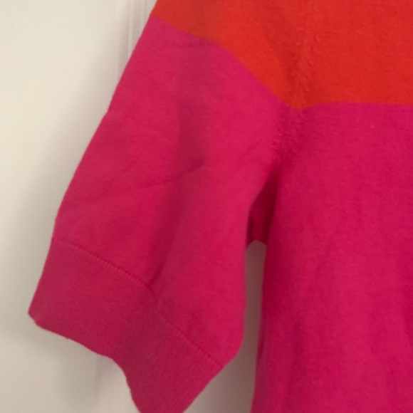 DONATED*** Cute Colorblock Top - Picture 4 of 8